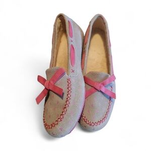 UGG WOMEN'S Pink Bow Moccasin Slippers